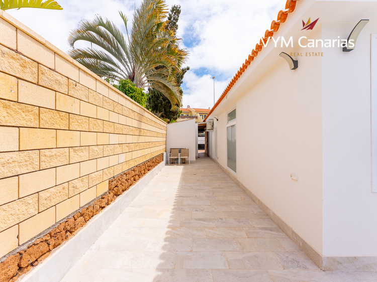House / Villa El Duque-Costa Adeje, Adeje