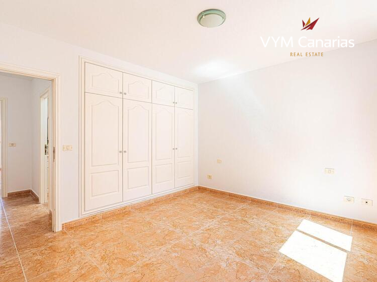 Kamienica Roque del Conde, Torviscas – Roque del Conde, Adeje