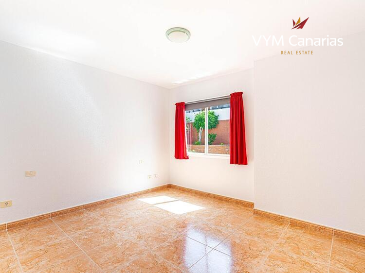 Kamienica Roque del Conde, Torviscas – Roque del Conde, Adeje