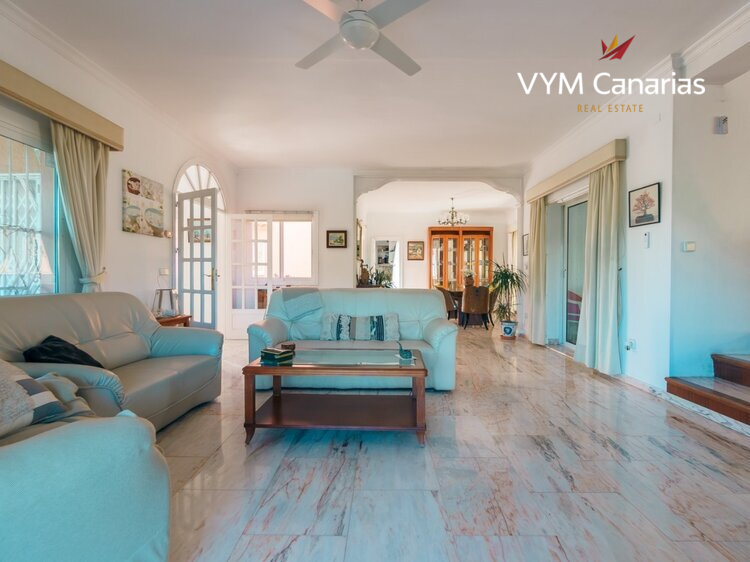 Дом / Вилла L’Albir, Alfaz del Pi