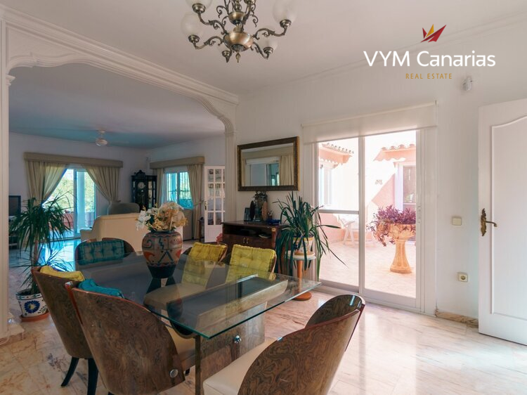 Дом / Вилла L’Albir, Alfaz del Pi