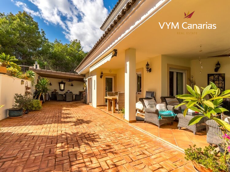 Дом / Вилла L’Albir, Alfaz del Pi