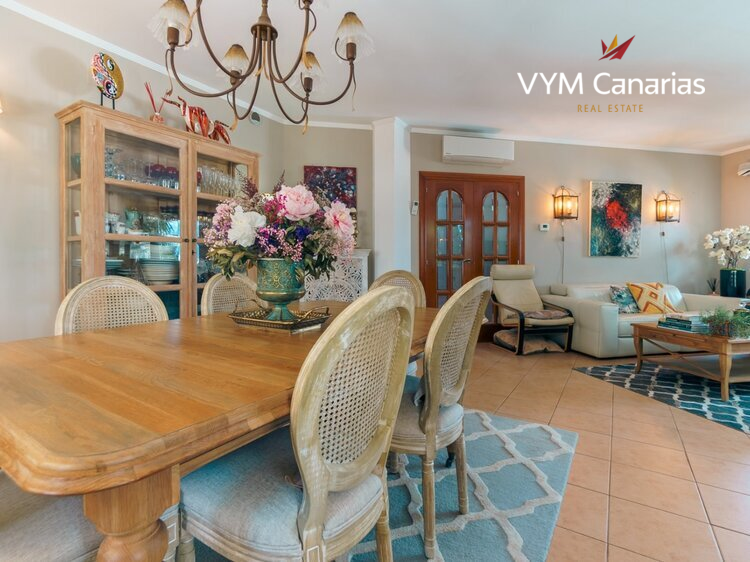 Дом / Вилла L’Albir, Alfaz del Pi