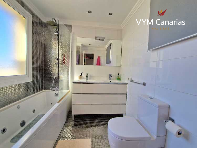 Townhouse Los Girasoles, El Madroñal, Adeje