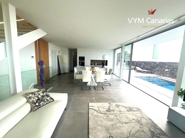 Huis / Villa Insigne, Rokabella, Adeje