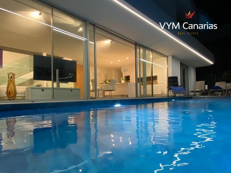 Huis / Villa Insigne, Rokabella, Adeje