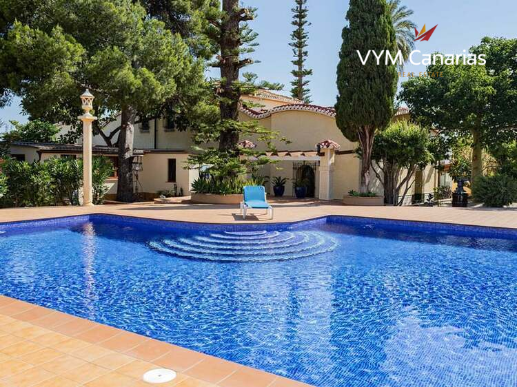 Casa / villa El Montgó, Dénia