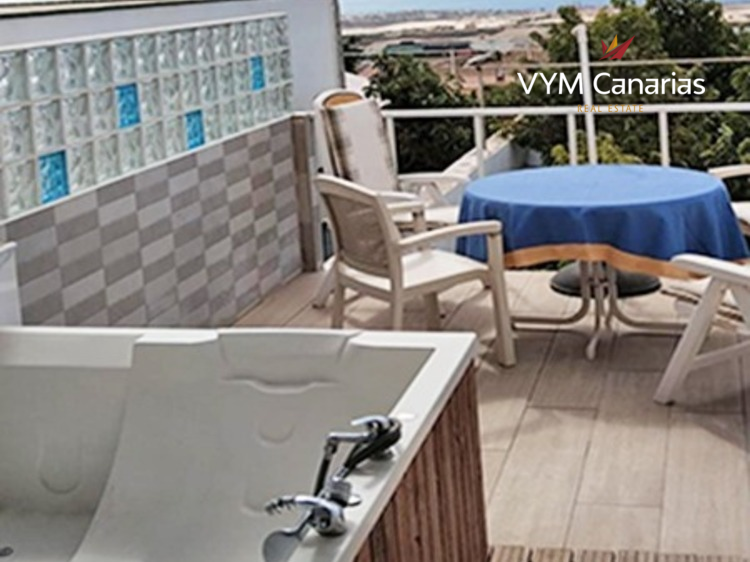 郊外 房屋/别墅 Buzanada, Arona