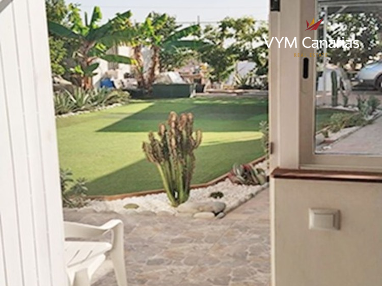 郊外 房屋/别墅 Buzanada, Arona