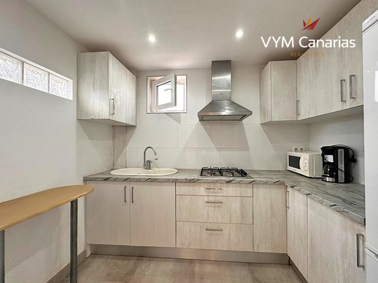 郊外 房屋/别墅 Buzanada, Arona