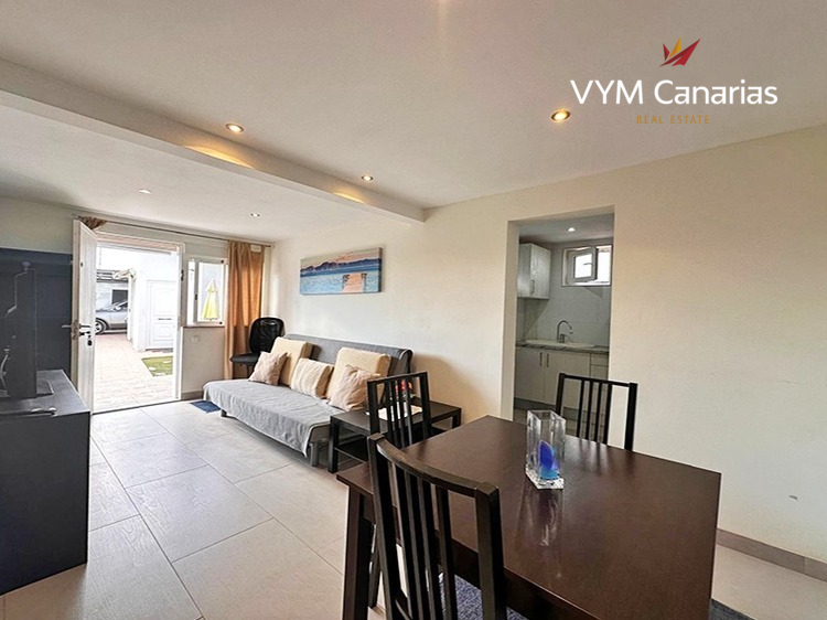 郊外 房屋/别墅 Buzanada, Arona