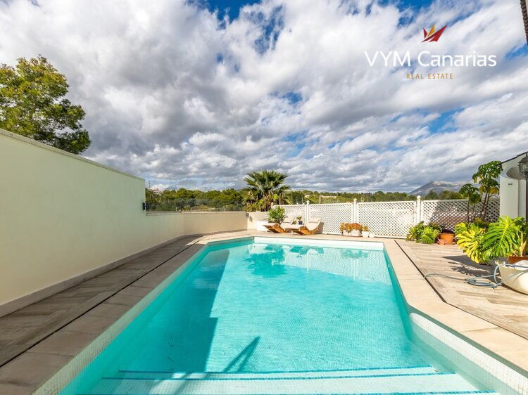 Дом / Вилла L’Albir, Alfaz del Pi