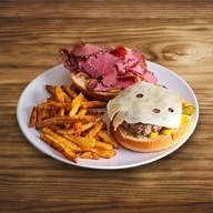 5th AVE Pastrami burger