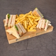 Club sandwich κλασσικό