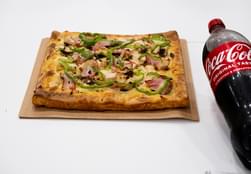 1 Πίτσα 12 κομματιών της επιλογής σας & 1 Coca-Cola 1.5lt