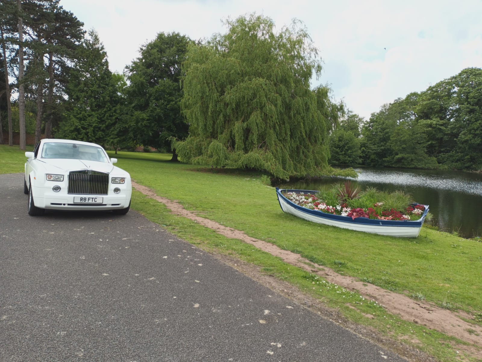 Wedding car rental