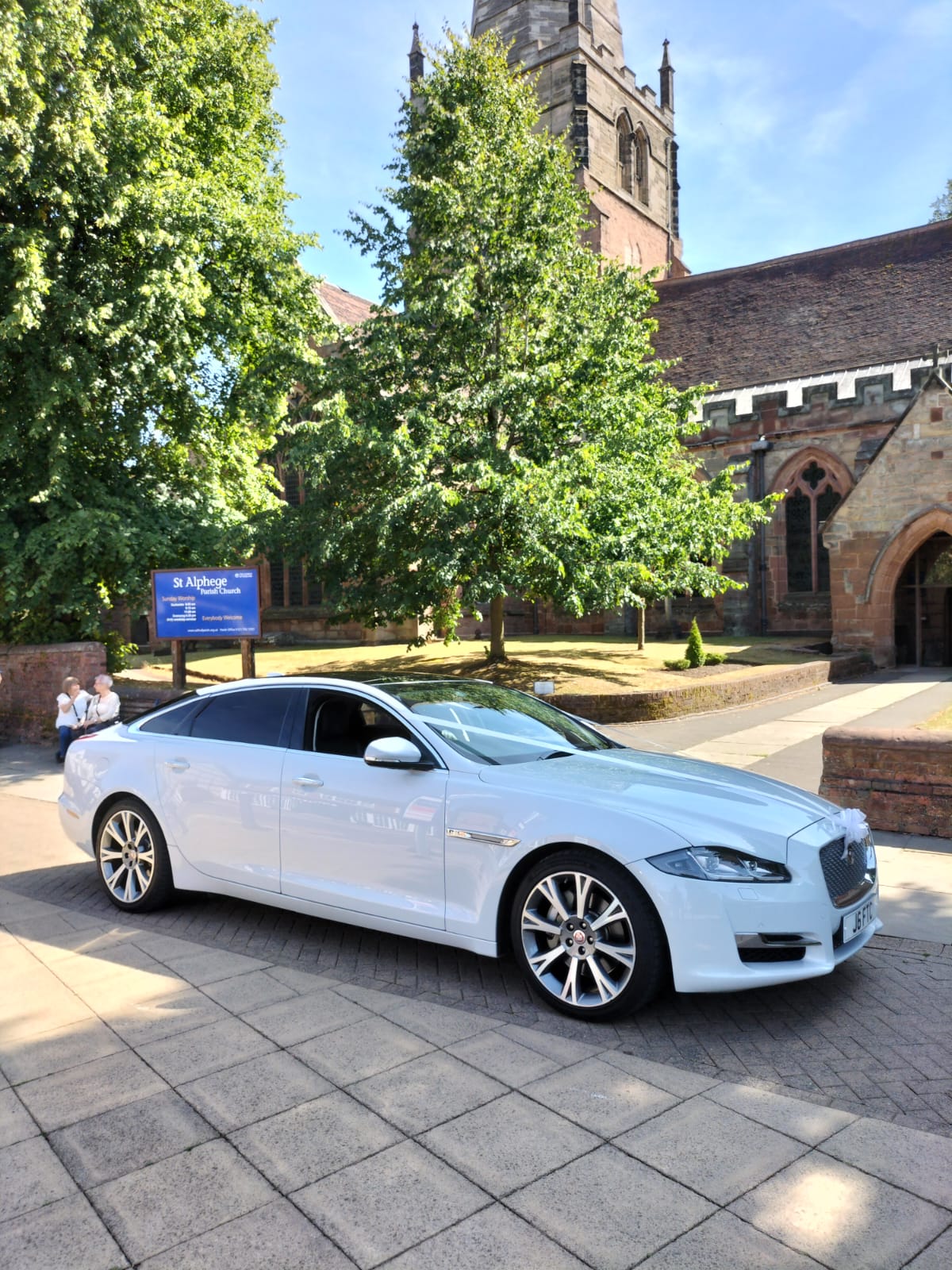 Wedding cars near Swindon