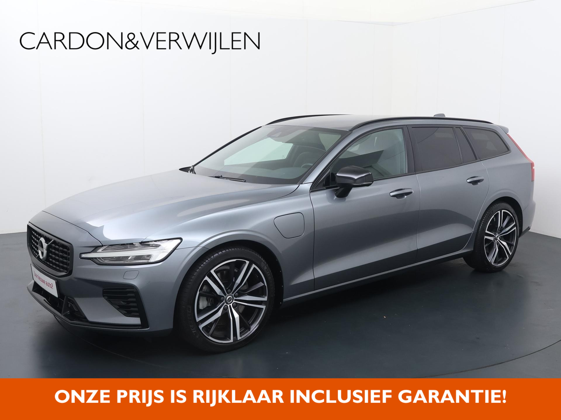 Volvo V60 2.0 T6 Recharge AWD R-Design | 340 PK | SoH 84% | Automaat | Navigatiesysteem | LED verlichting | Lederen sportstoelen | R-Design |