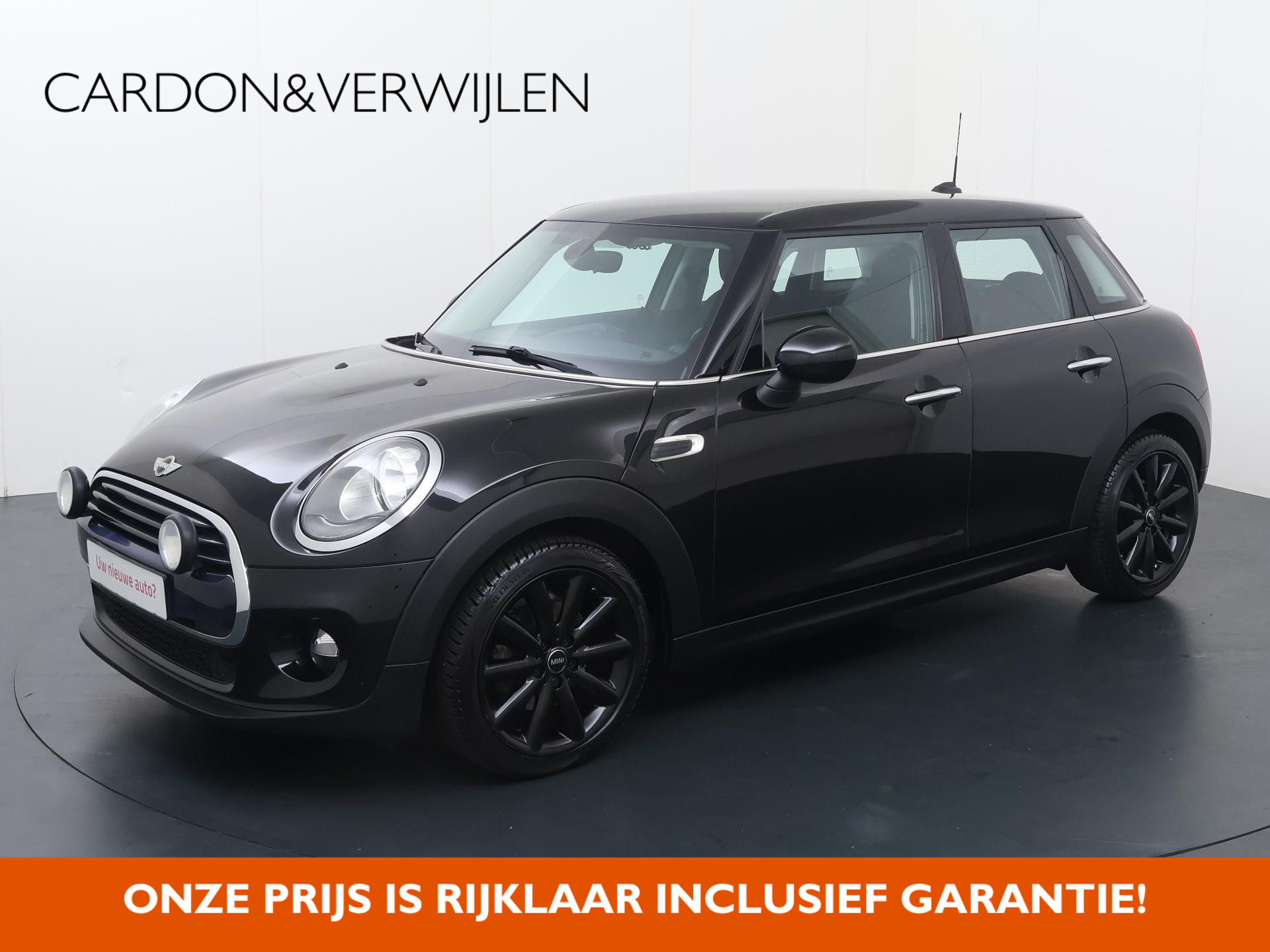 Mini Mini 1.5 Cooper Salt Business | 136 Pk | Multifunctioneel stuurwiel | Cruise control | Spraakbediening | Bluetooth | Deurvergrendeling | Navigatie | Parkeersensoren achter | Automatische verlichting | 5-Deurs | Lm 17'' |