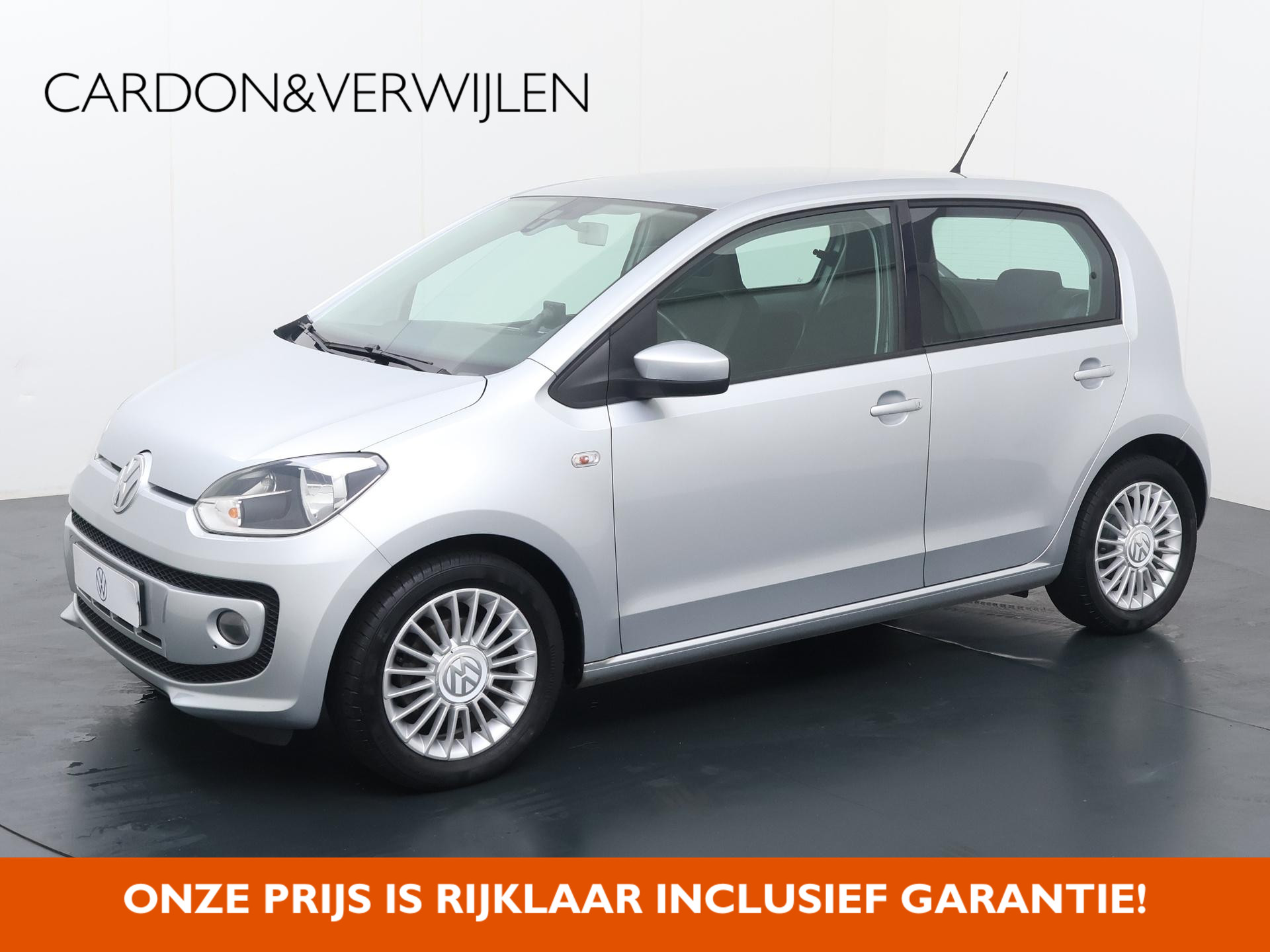 Volkswagen Up! 1.0 high up! BlueMotion | 75 PK | Navigatie | Parkeersensoren |