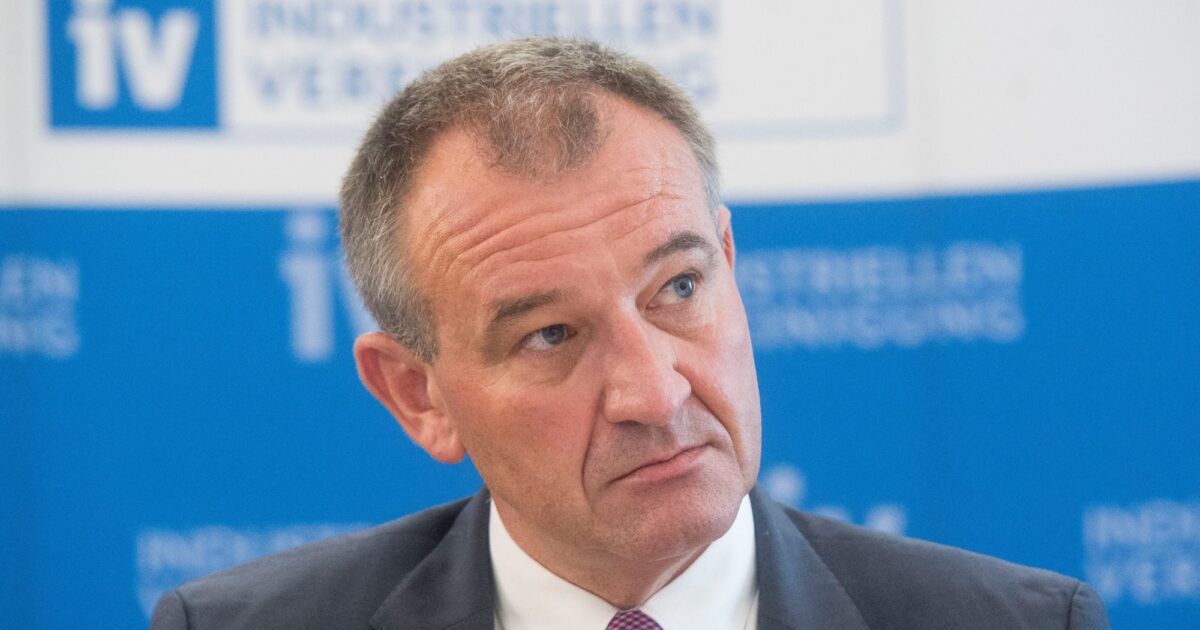IV-Regierung-soll-Industrielle-Kooperationen-in-Industriestrategie-verankern-