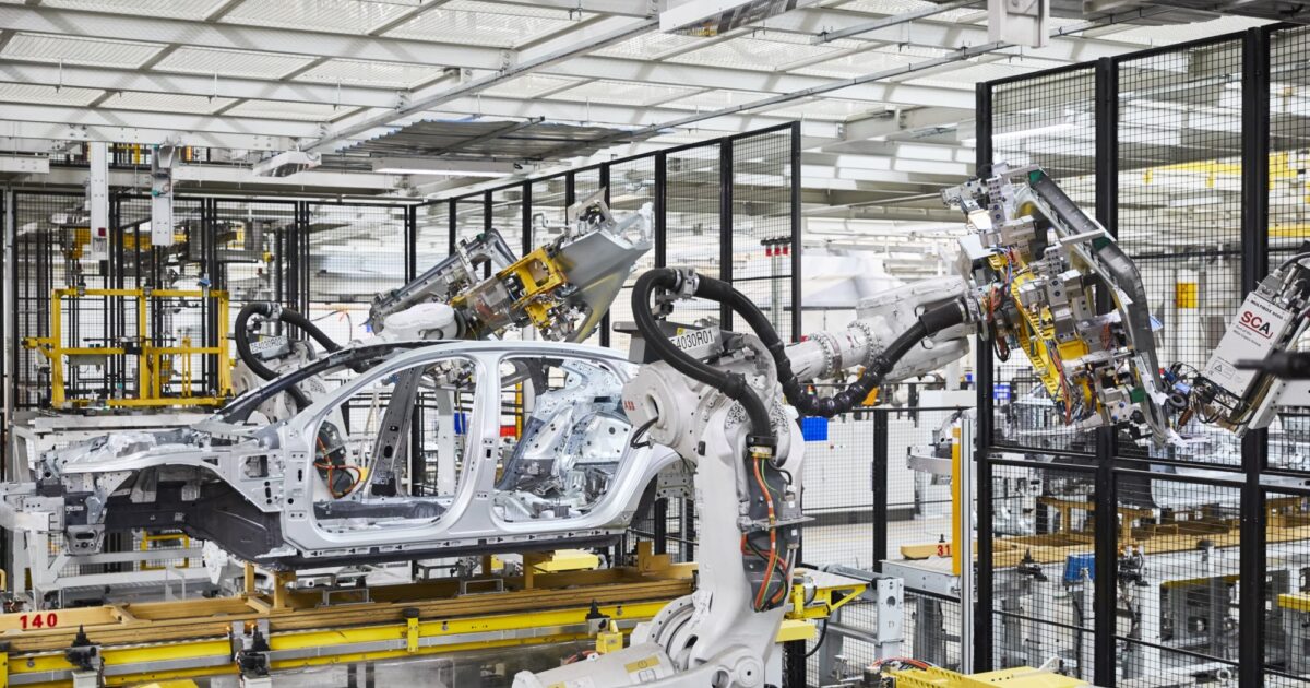 Die-Sims-ABB-und-NVIDIA-nutzen-KI-zur-Simulation-von-Robotik