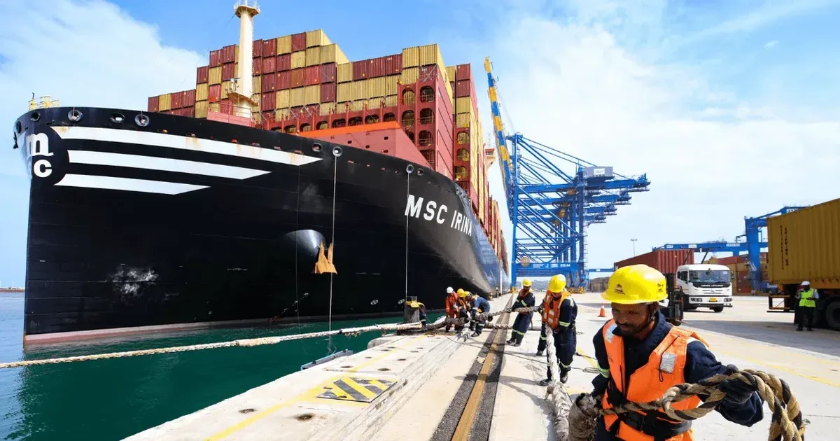 technik-wunder-auf-see-msc-irina-bringt-h-fen-weltweit-an-ihre-grenzen