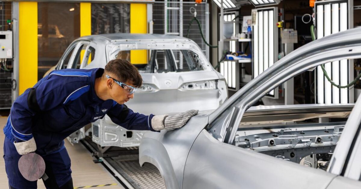 -ber-100-000-Jobs-weg-Wie-die-Verlagerung-der-Autoindustrie-Deutschland-trifft