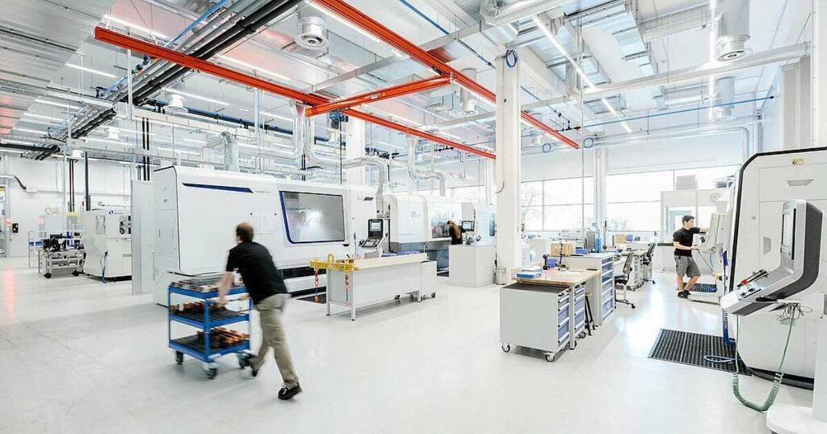 Hirschmann-Automotive-Wie-der-Zulieferer-mit-der-E-Auto-Achterbahn-lebt