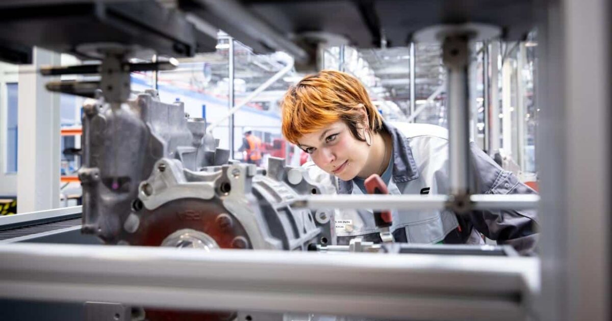 Stellantis-Strategische-Kehrtwende-V6-Motor-kehrt-zur-ck