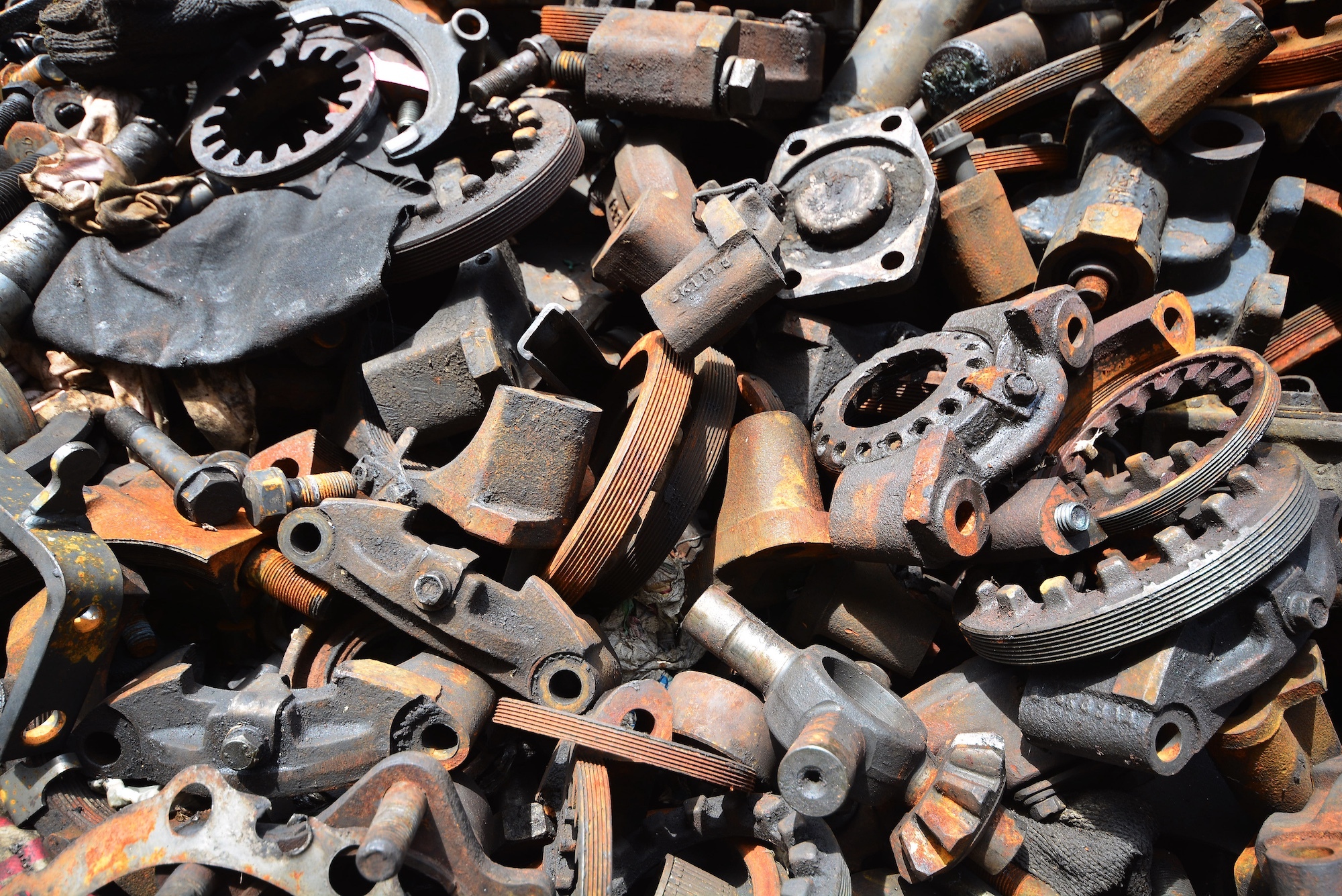 EU waste shipment rules squeeze scrap exports amid global trade friction