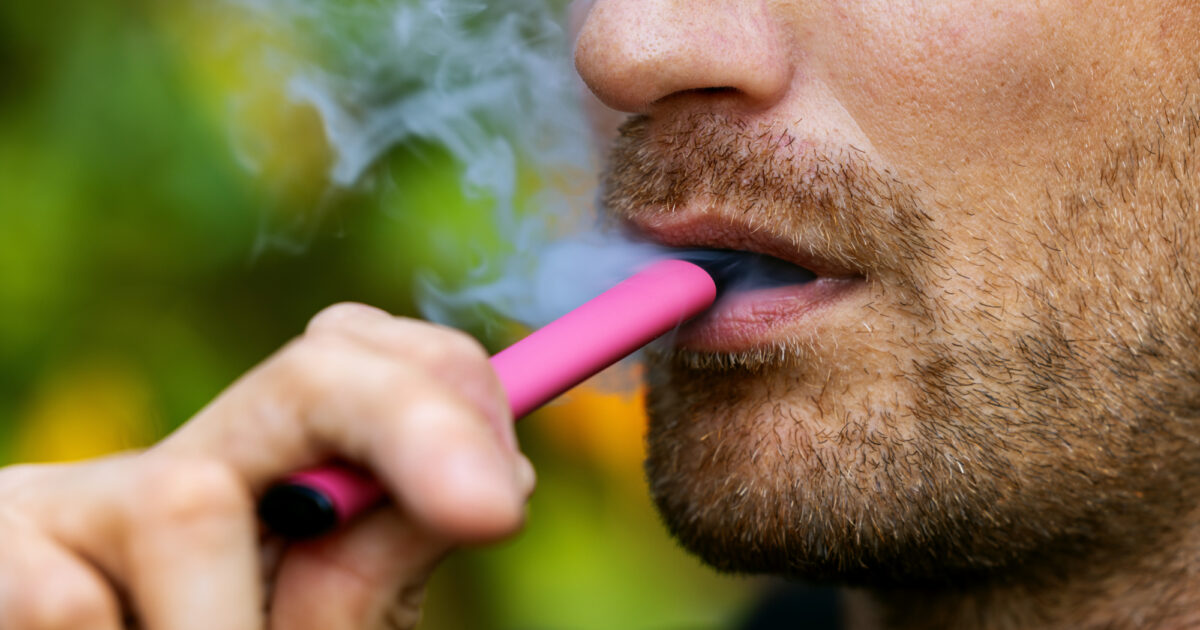 Single-use e-cigarettes: The environmental impact of disposable vapes: A  growing threat to waste management