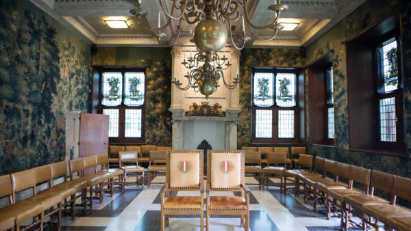 wedding ceremony hall (Town Hall Gouda)