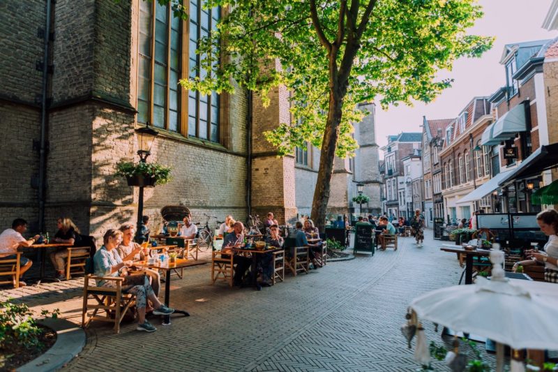 Place behind the Church of St. John (Achter de Kerk)