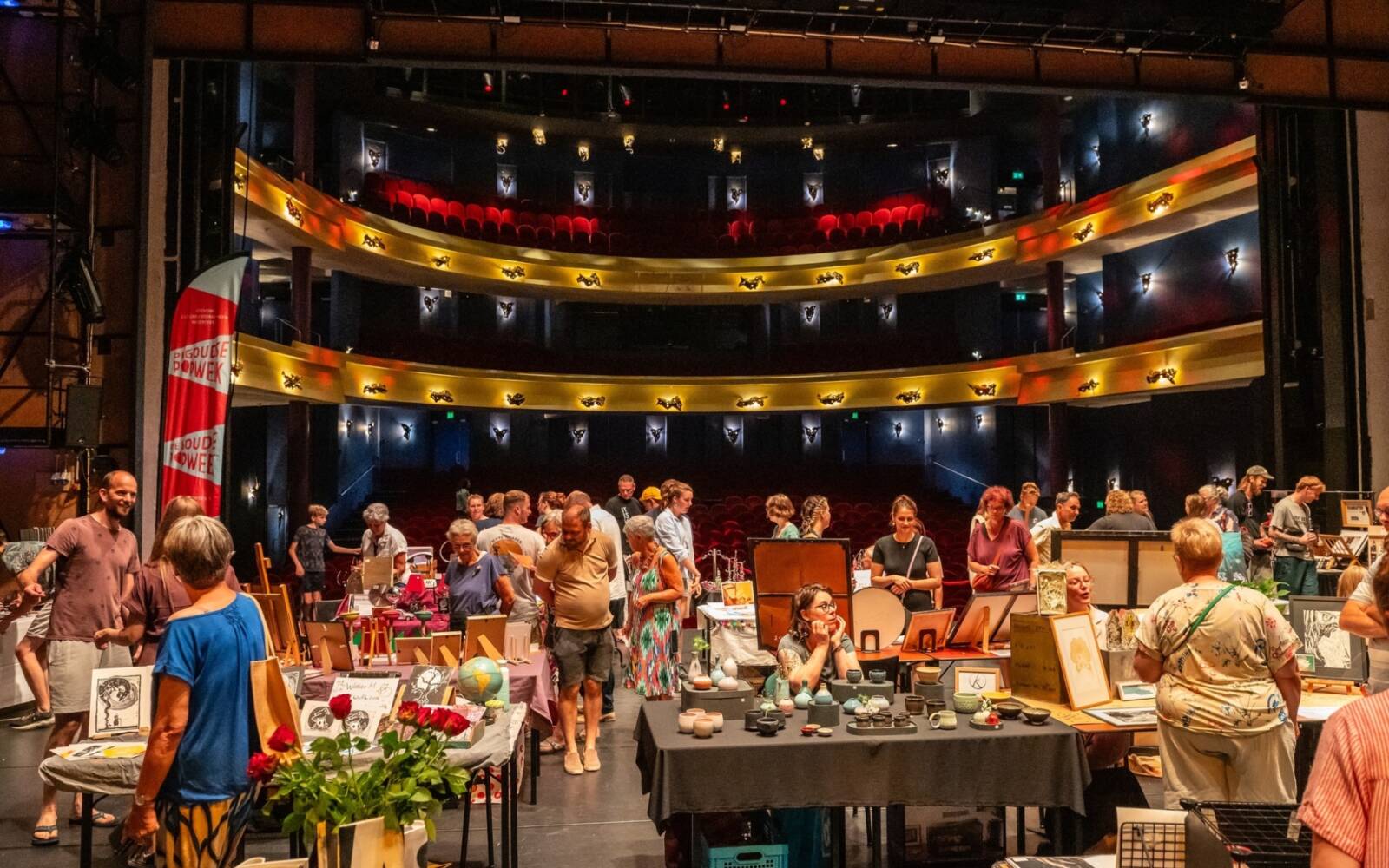 	De Goudse Kerstmarkt in de Goudse Schouwburg