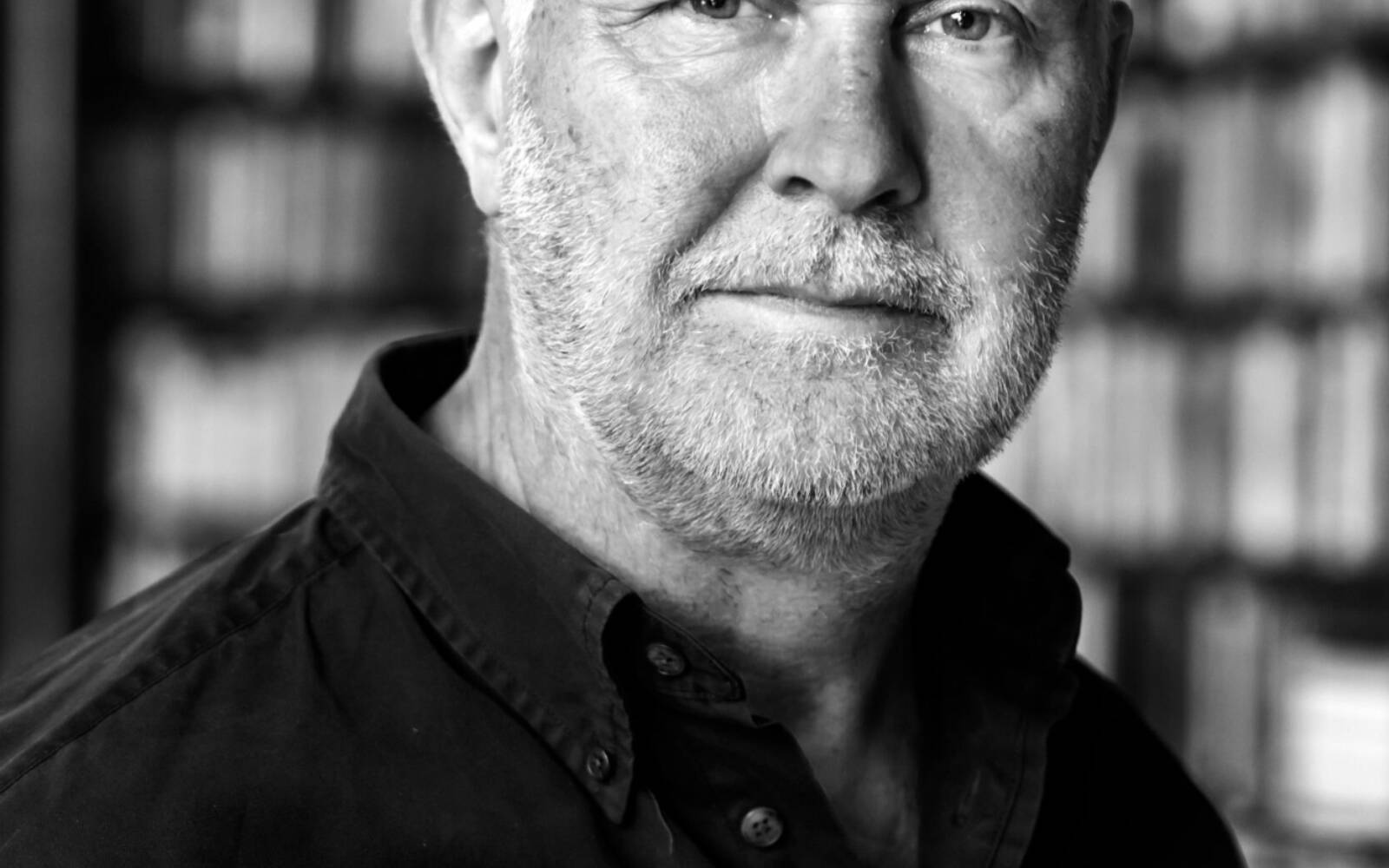 	De Bibliotheek Gouda is het podium voor de bloedstollende Thrillertour met Gouden Strop-winnaars Willem Asman en Mathijs Deen