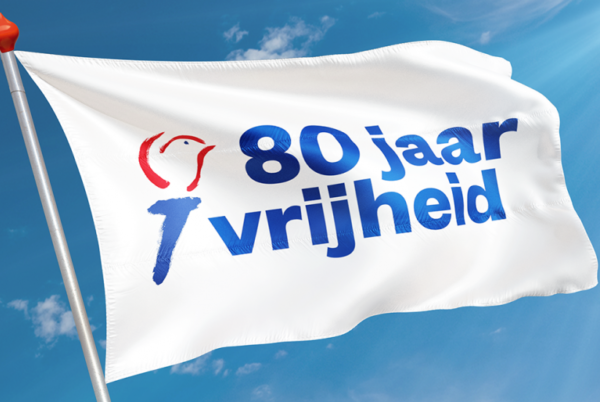 80 jaar vrijheid wapper vlag e1741190248922 768x514