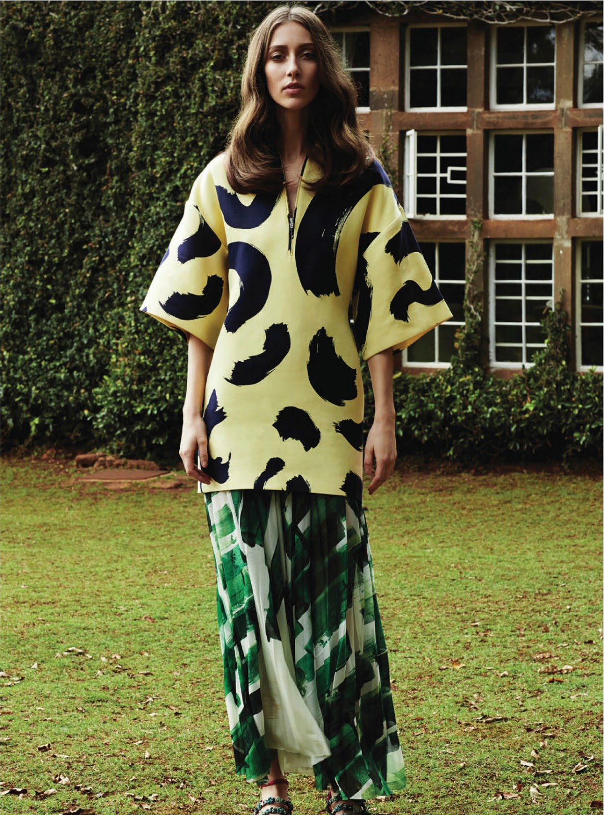 Prints Charming - Liz Collins fotografuje Alanę Zimmer dla Harper's Bazaar UK