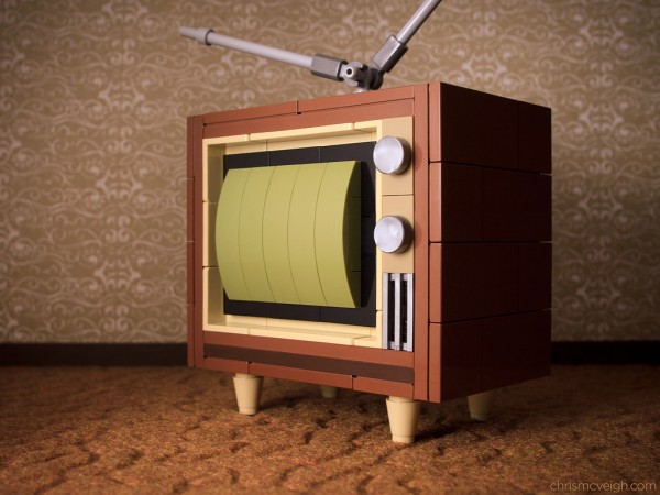 Retro-Technology-LEGO-Kits-by-Chris-McVeigh-1-600x450