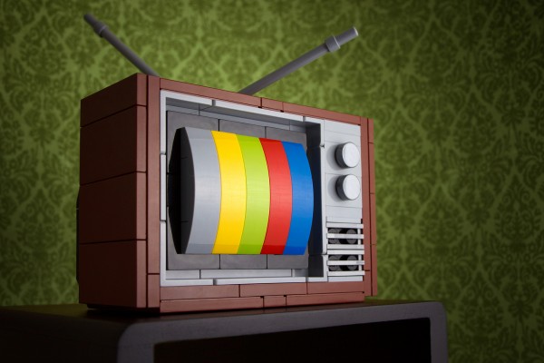 Retro-Technology-LEGO-Kits-by-Chris-McVeigh-4-600x400