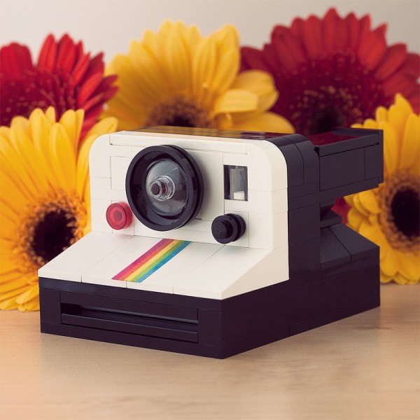 Retro-Technology-LEGO-Kits-by-Chris-McVeigh-7-600x600