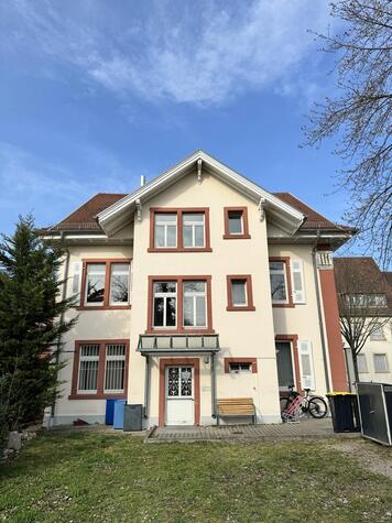 Gesch�fts- und Wohnhaus in zentraler Lage von M�llheim