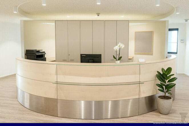 IM RZTEHAUS - REPRSENTATIVE BRO- ODER PRAXISFLCHE!