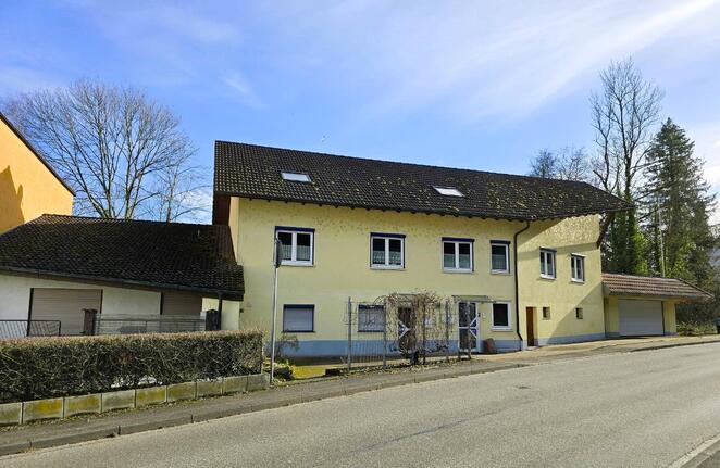 Grozgiges Gebudeensemble (2 Huser/Bezugsfrei) in Teningen!