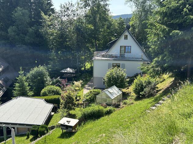 Stilvolles Einfamilienhaus mit Einliegerwohnung