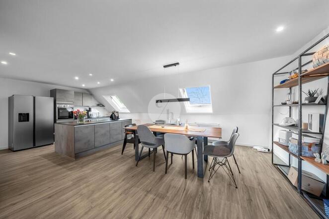 Moderne und schne 3 Zi. Dachgeschosswohnung in FR-Hochdorf