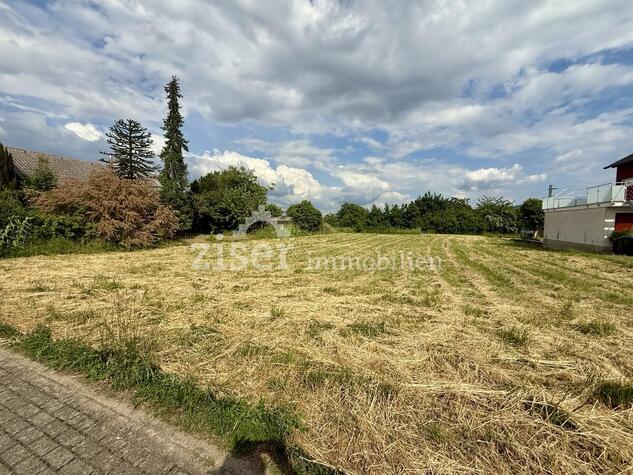 *Reserviert* Baureifes Grundstck!