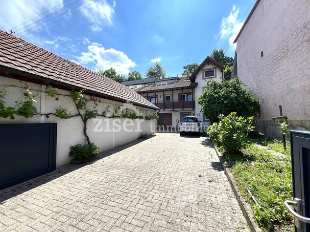 Bezugsfreies Haus mit viel Charme und Potenzial!
