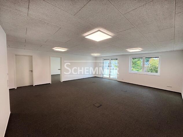 Elzach ++ Neubau! Absolut attraktives Bro fr Ihr Geschft!