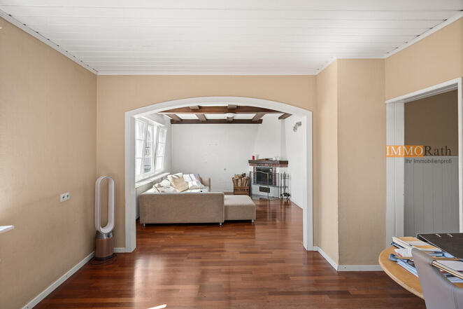 IMMORath.de - Zweifamilienhaus mit groer Terrasse